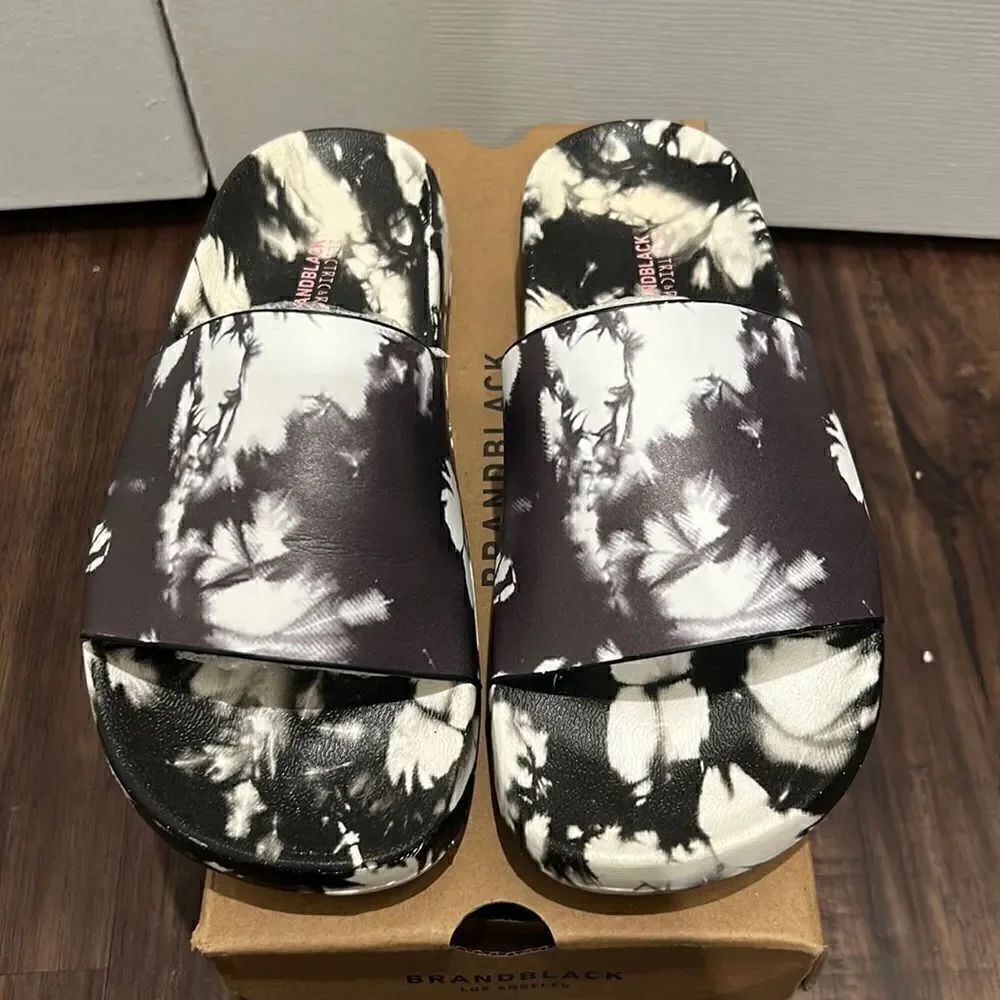 Brand Black LA/Electric & Rose Black & White Sandals, Size 7.5